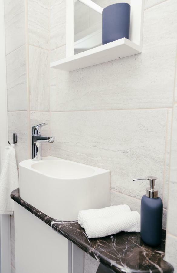 Izu Home Ρίγα Εξωτερικό φωτογραφία