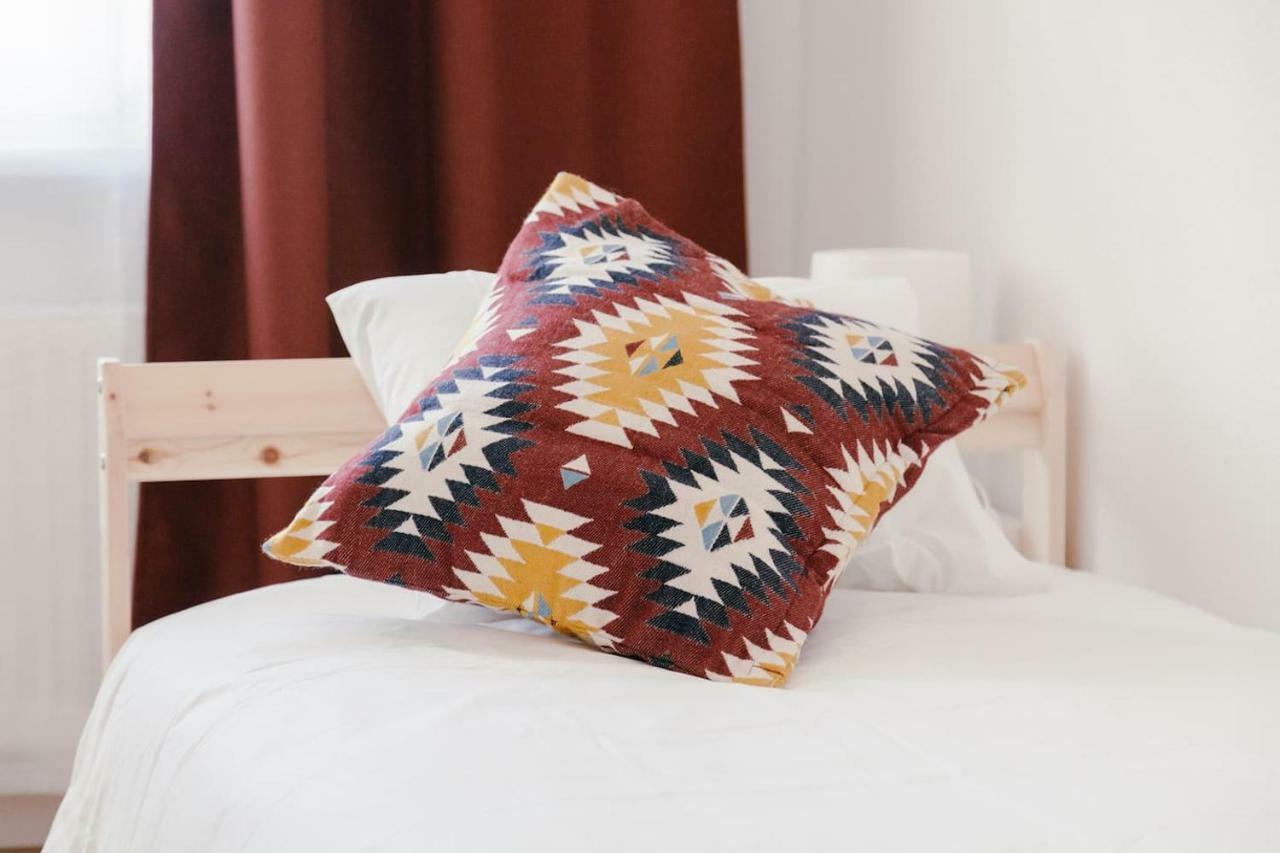 Izu Home Ρίγα Εξωτερικό φωτογραφία