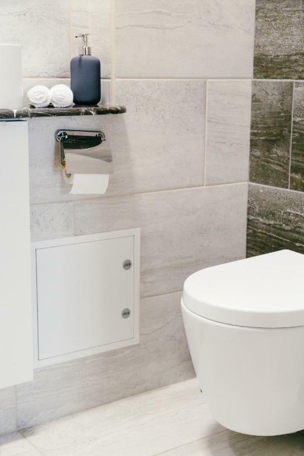 Izu Home Ρίγα Εξωτερικό φωτογραφία
